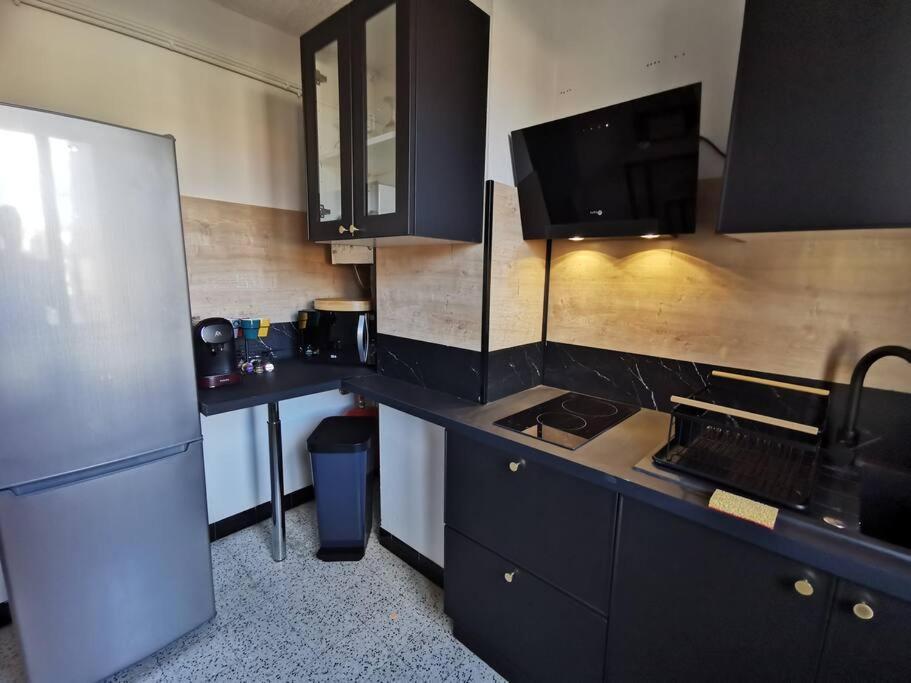 Appartement Tout Confort Refait A Neuf Moulins  Eksteriør billede